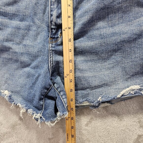 Judy Blue Jean Shorts Womens Size 3XL Medium Wash Bandana Print Cut Offs Stretch - Picture 10 of 10